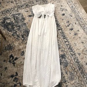 Size M - Olivaceous White patterned maxi dress with cutouts